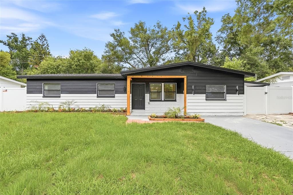 513 WHITE OAK AVENUE BRANDON, FL 33510