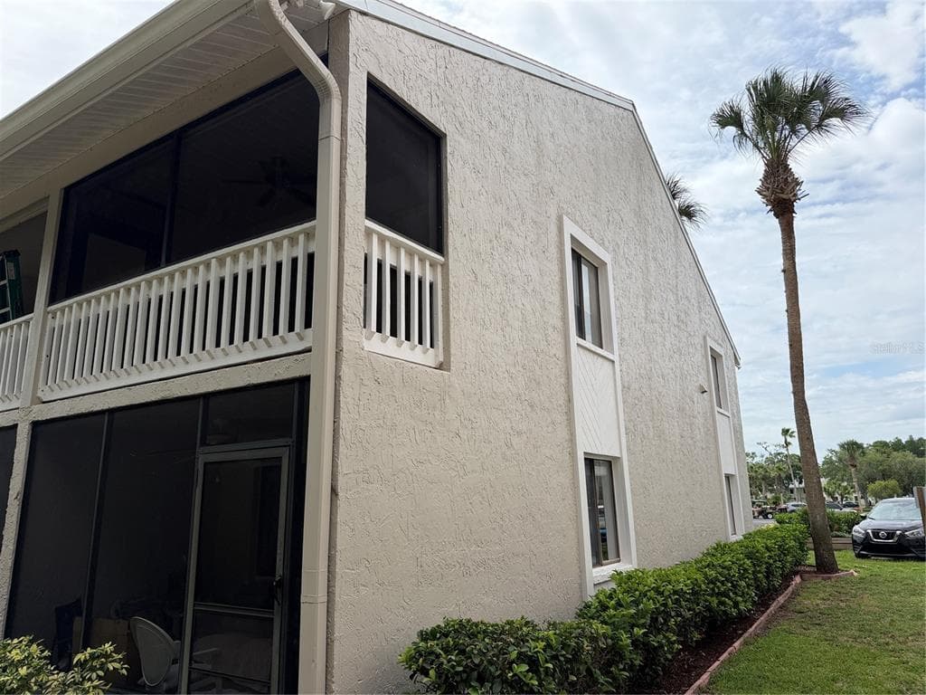 20893 HAULOVER COVE UNIT E 2 LUTZ, FL 33558