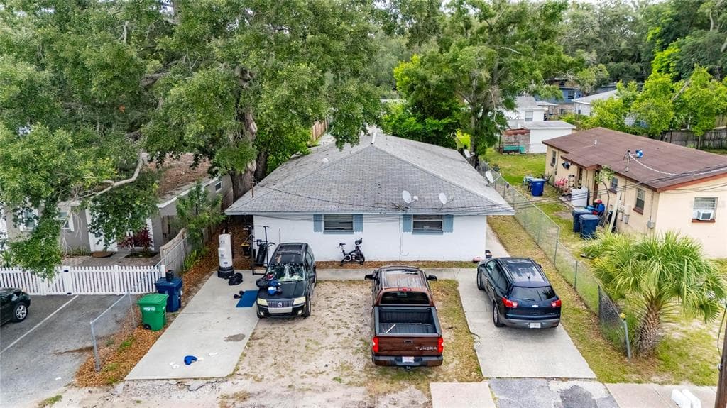 8725 N 46TH STREET UNIT A & B TAMPA, FL 33617