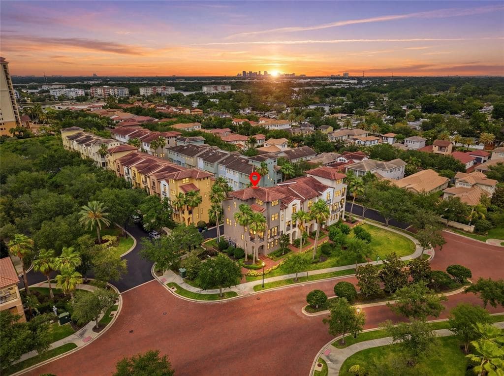 4815 YACHT CLUB DRIVE UNIT 105 TAMPA, FL 33616