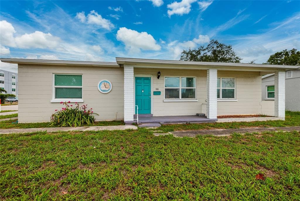 101 40TH AVENUE NE ST PETERSBURG, FL 33703