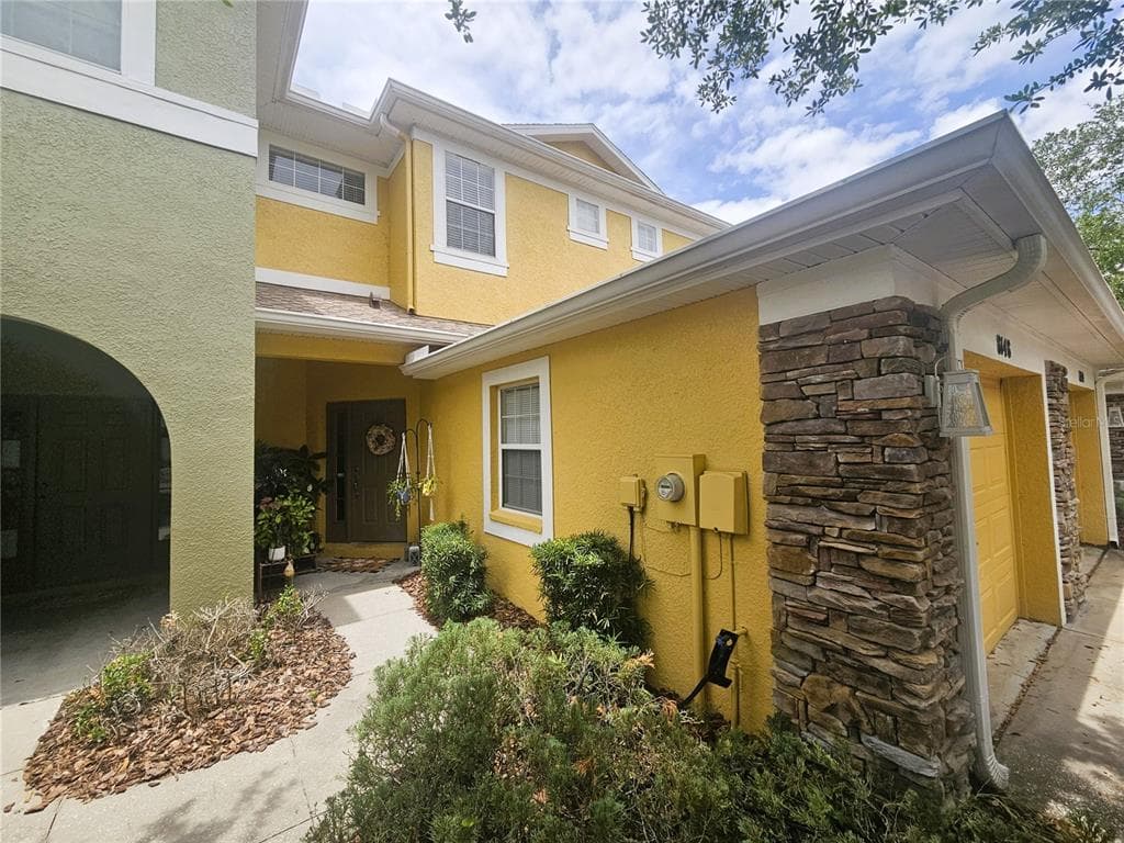 8148 STONE LEAF LANE TAMPA, FL 33647
