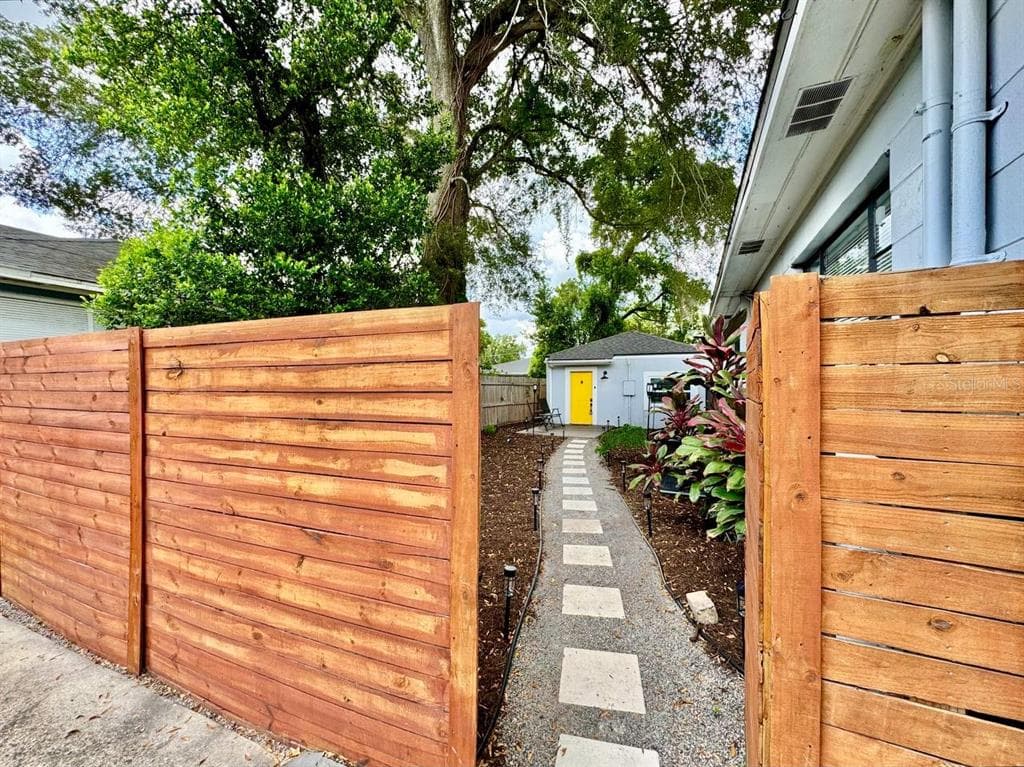 1803 E FRIERSON AVENUE UNIT 2 TAMPA, FL 33610
