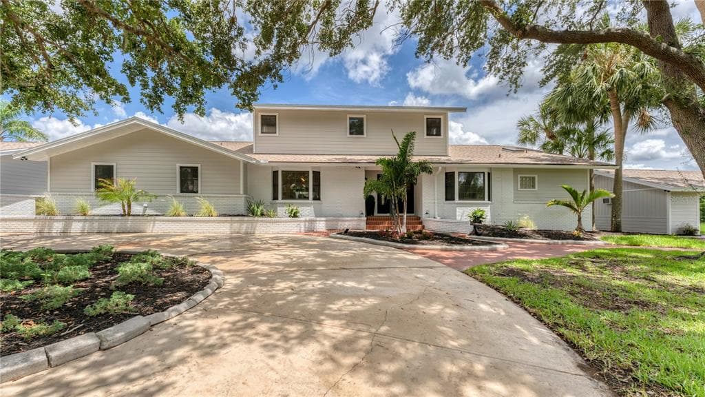 5623 HULL COURT NEW PORT RICHEY, FL 34652