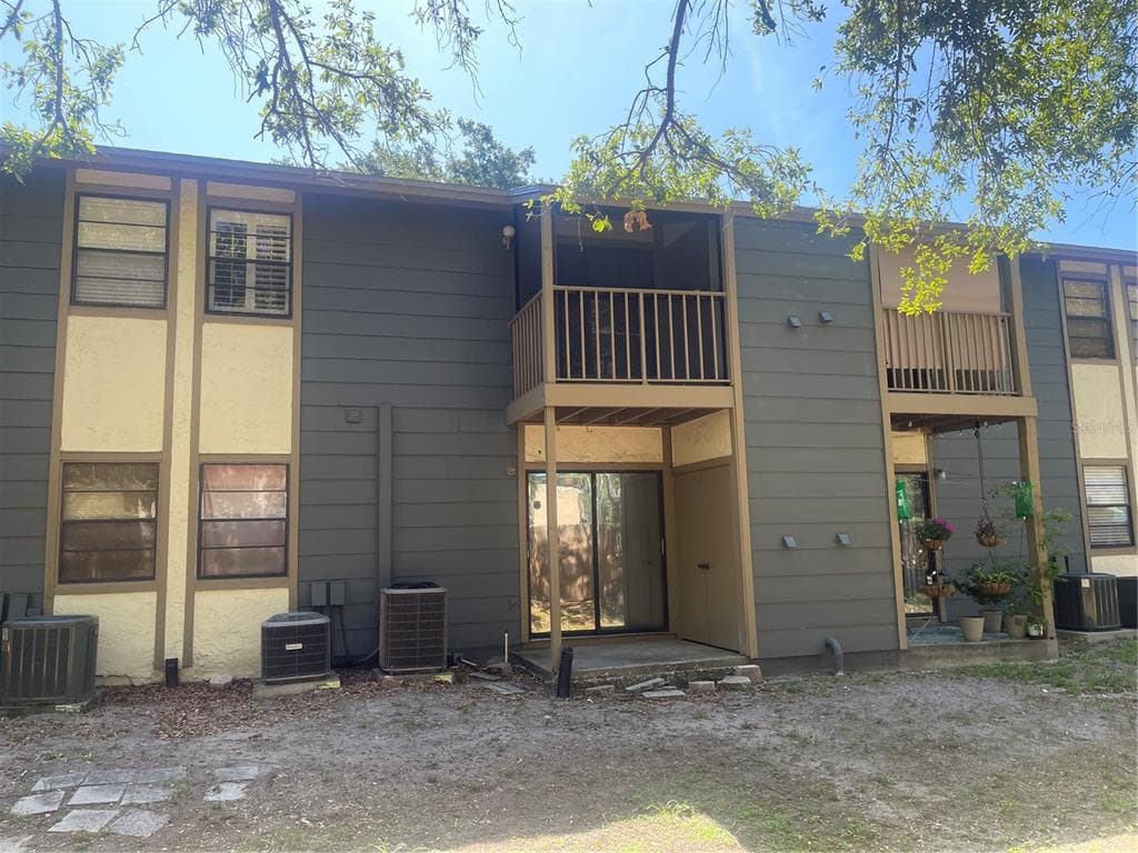 4809 S MOUND AVENUE UNIT 104 TAMPA, FL 33611