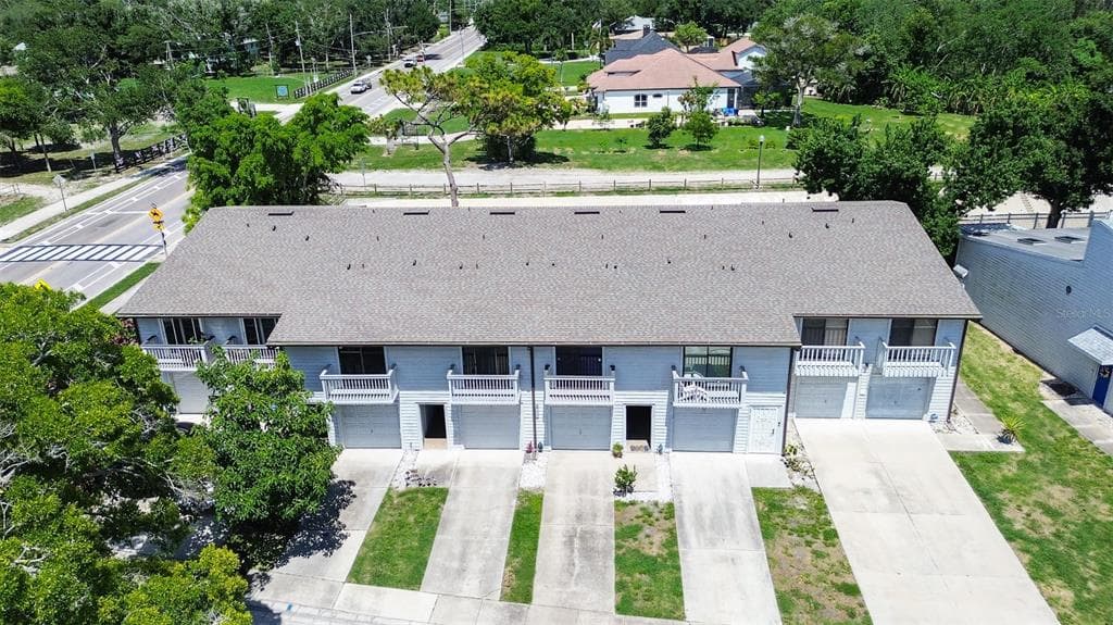 6204 92ND PLACE N UNIT 3705