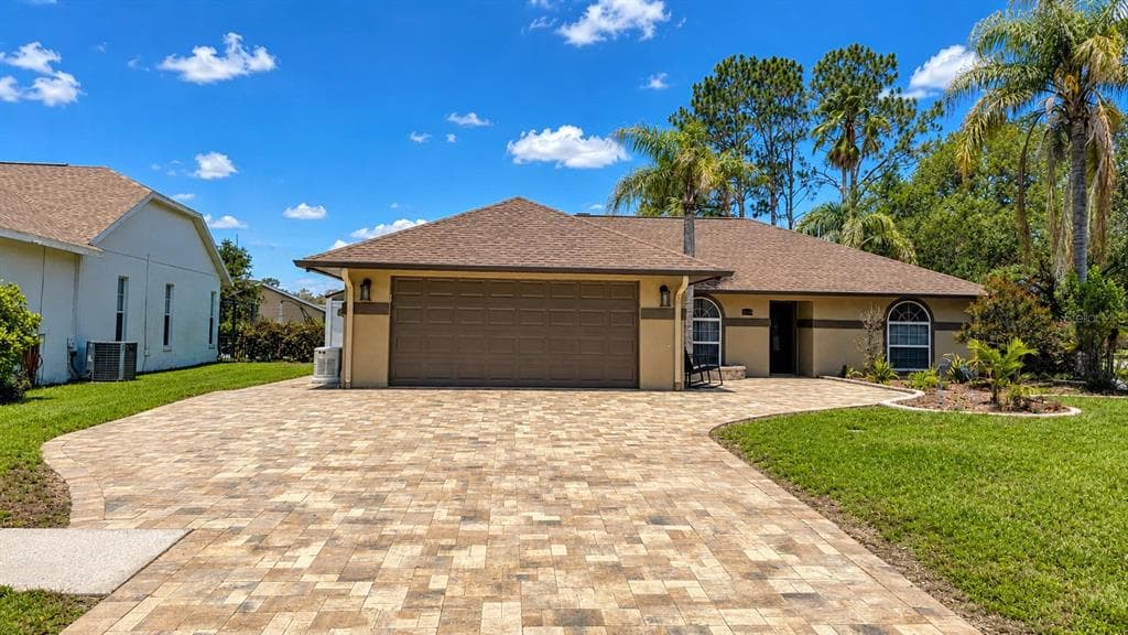 6441 SILVER OAKS DRIVE