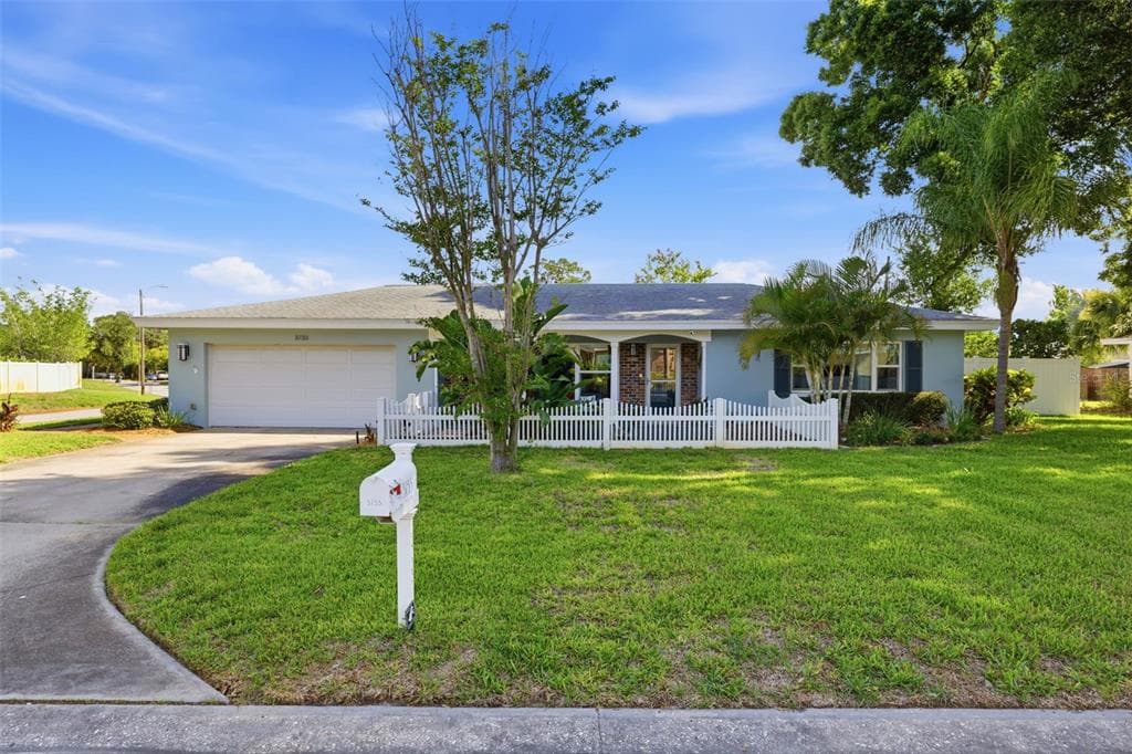3733 HARBOR HEIGHTS DRIVE LARGO, FL 33774