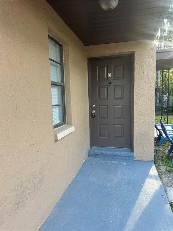8426 CAMDEN STREET UNIT b TAMPA, FL 33614