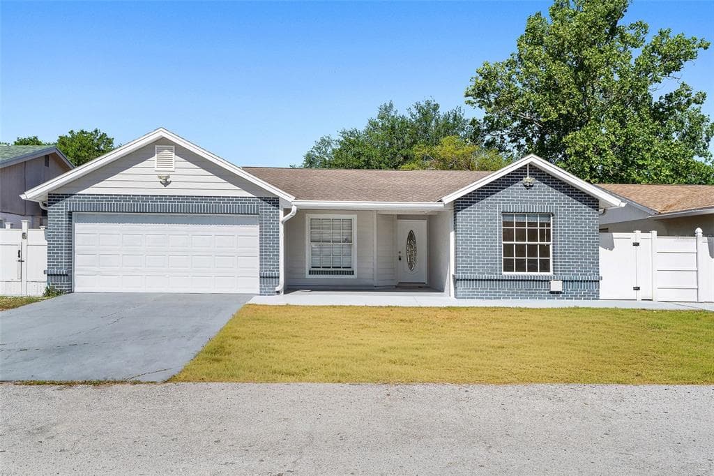 9507 CAMDEN HILL COURT TAMPA, FL 33615
