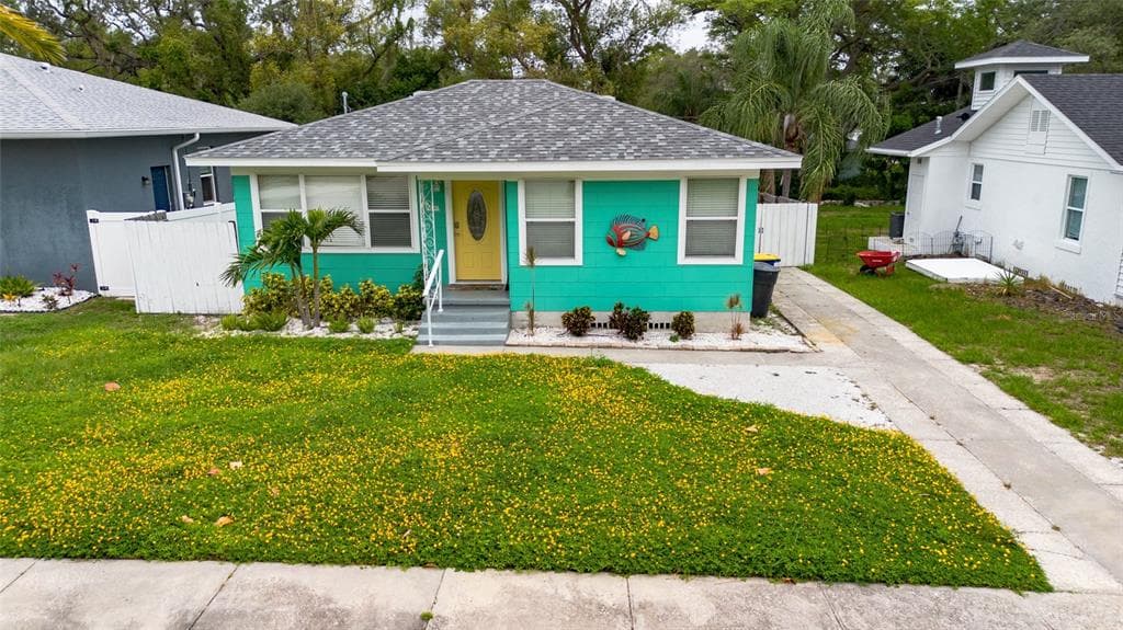 1226 SEDEEVA CIRCLE S CLEARWATER, FL 33755
