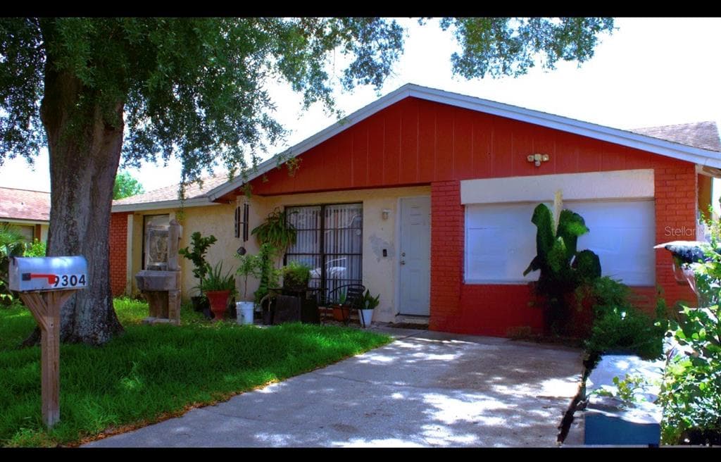9304 CANDLEMAKER COURT TAMPA, FL 33615