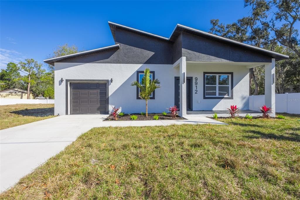 9912 GOLDEN LOOP NEW PORT RICHEY, FL 34654