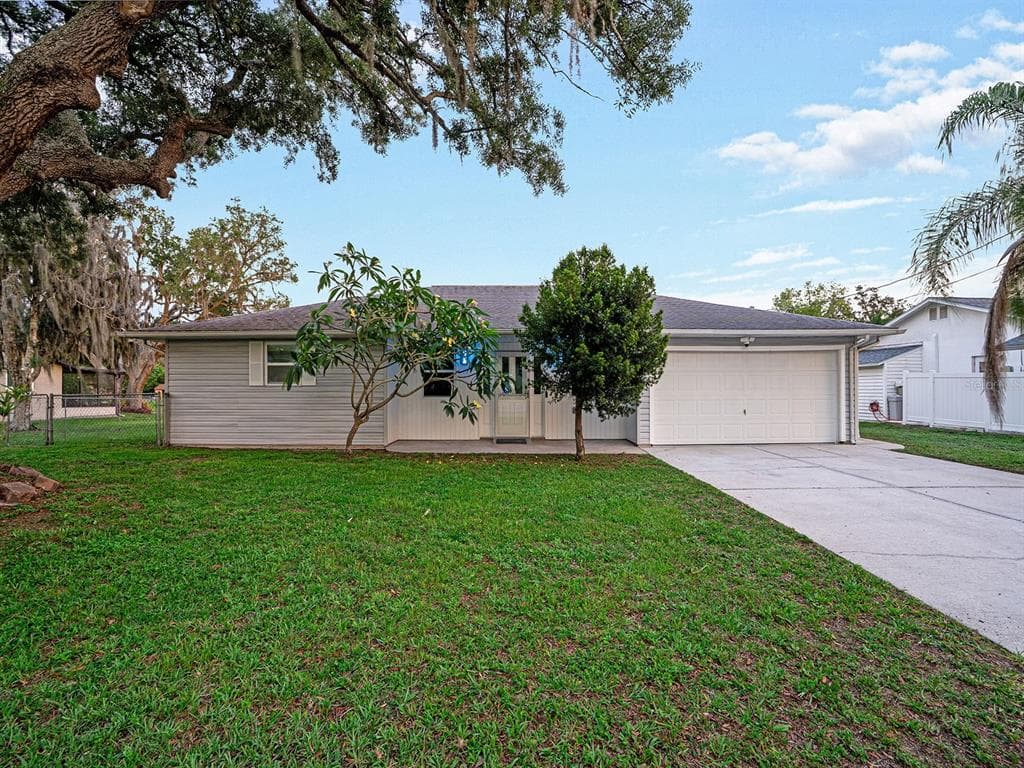 8310 LIMAN DRIVE NEW PORT RICHEY, FL 34653