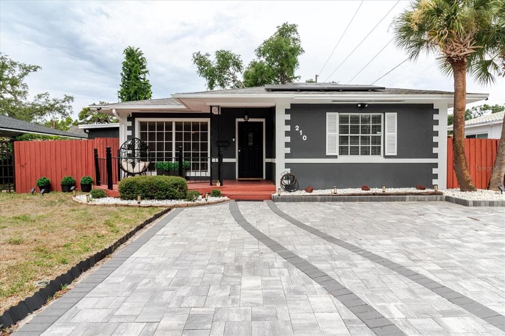 210 49TH STREET N ST PETERSBURG, FL 33710