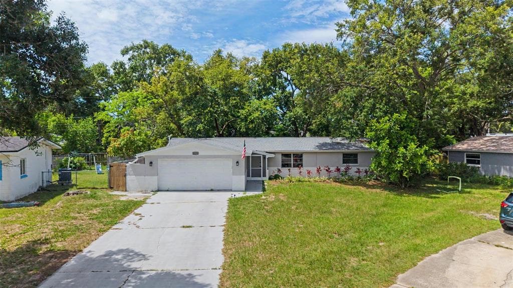 11592 110TH TERRACE LARGO, FL 33778