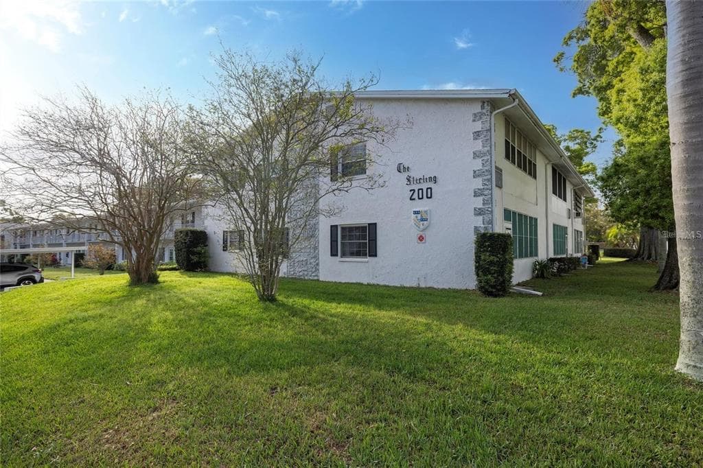 200 GLENNES LANE UNIT 114 DUNEDIN, FL 34698