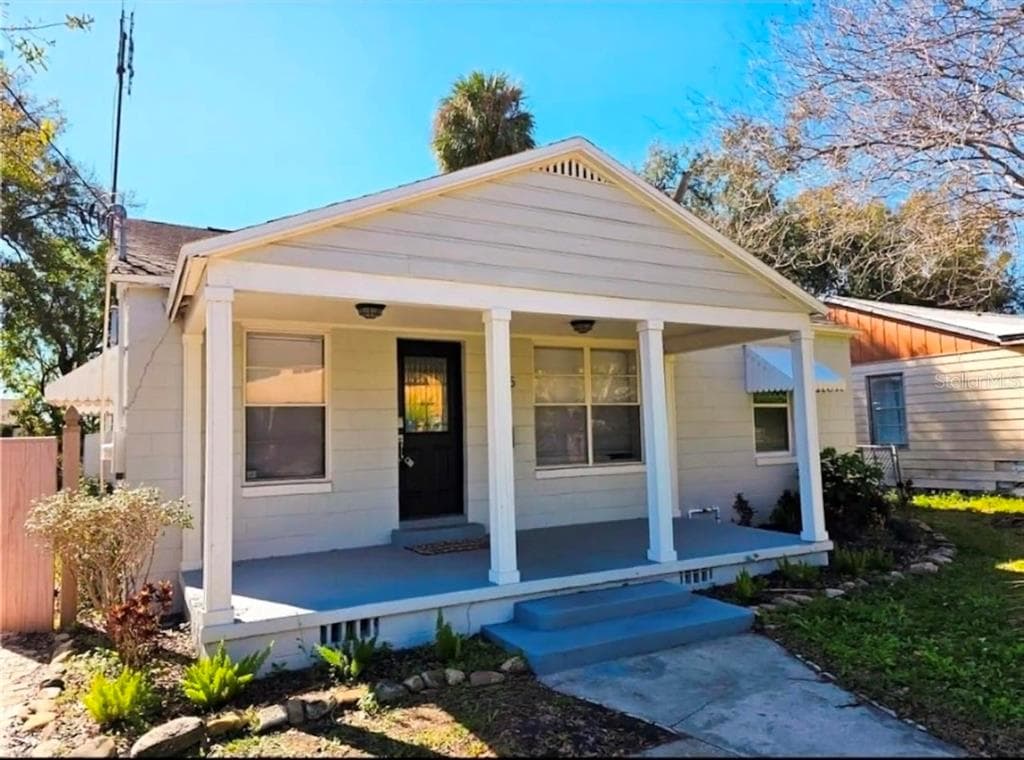 2015 OAKWOOD AVENUE