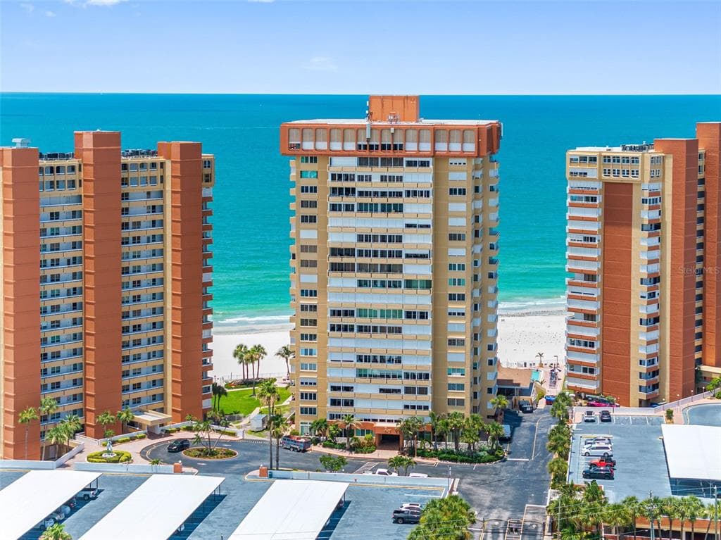 17920 GULF BOULEVARD UNIT 302 REDINGTON SHORES, FL 33708