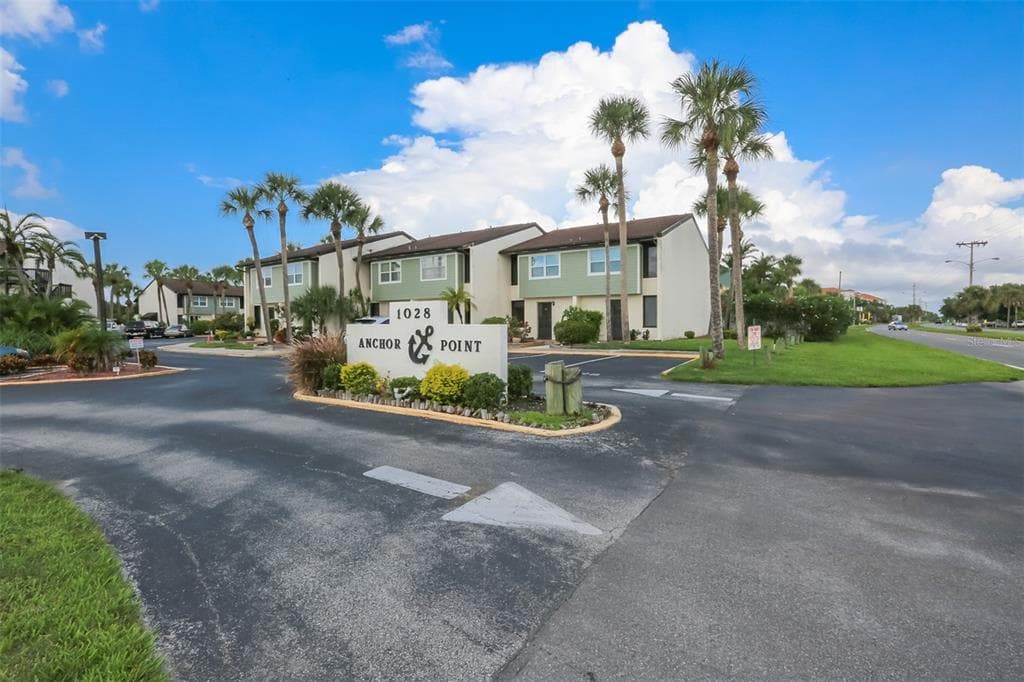 1028 APOLLO BEACH BOULEVARD UNIT 102 APOLLO BEACH, FL 33572