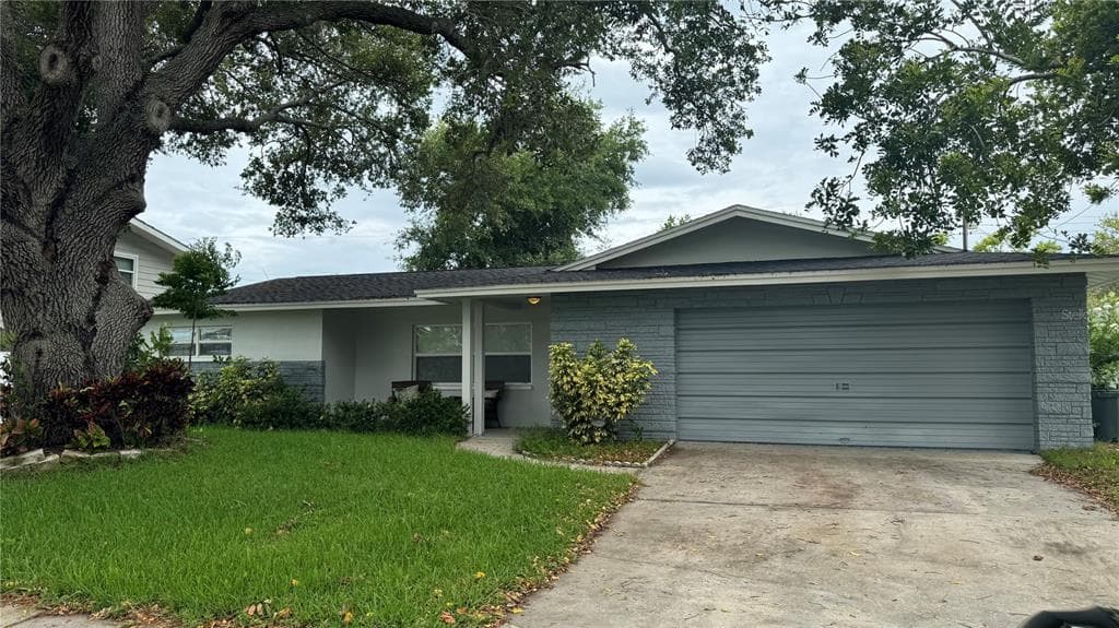 9652 COMMODORE DRIVE SEMINOLE, FL 33776