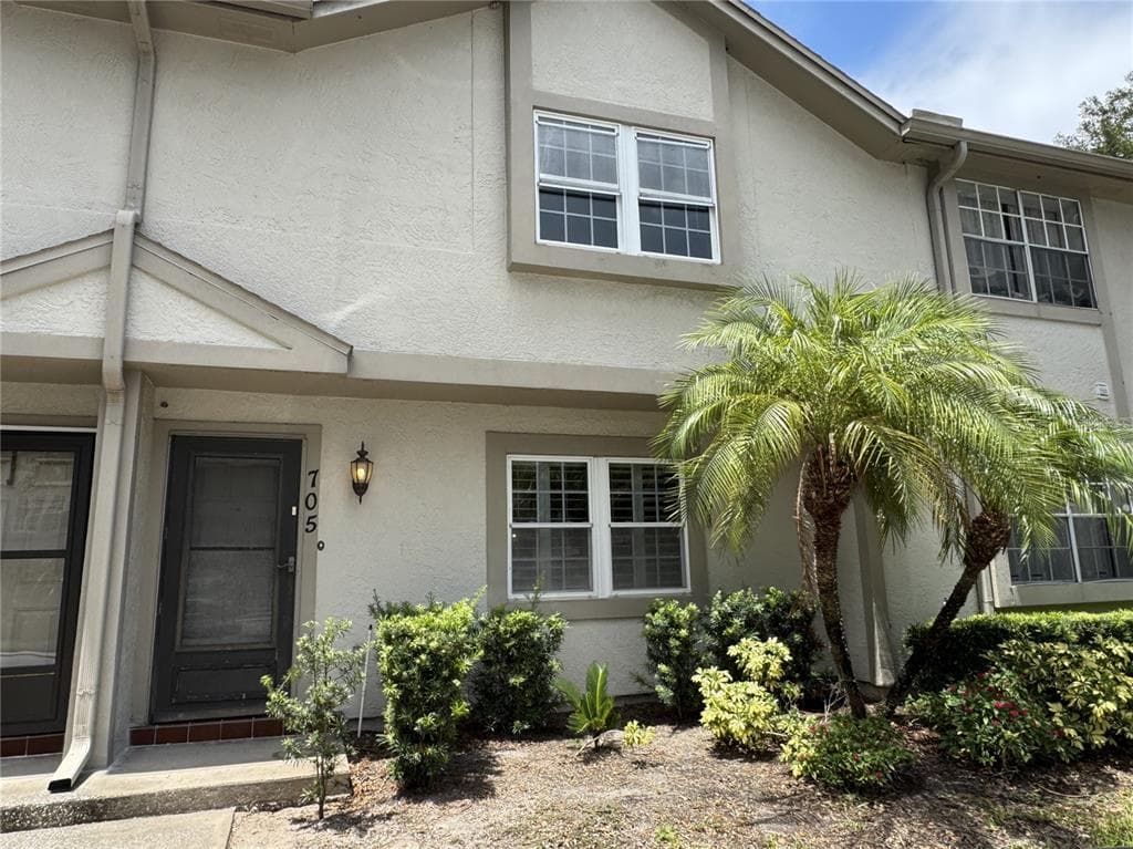 705 BOUGH AVENUE CLEARWATER, FL 33760