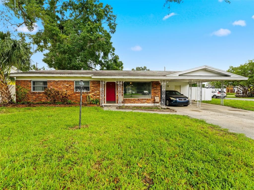2109 W ERNA DRIVE