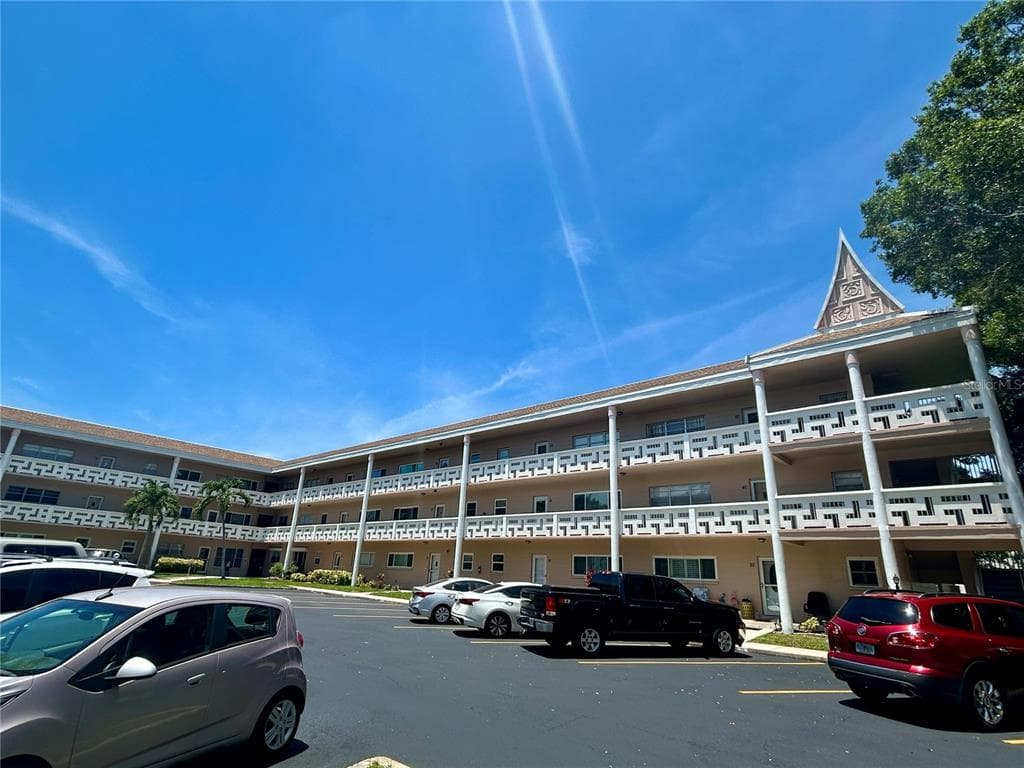 2436 RHODESIAN DRIVE UNIT 42 CLEARWATER, FL 33763