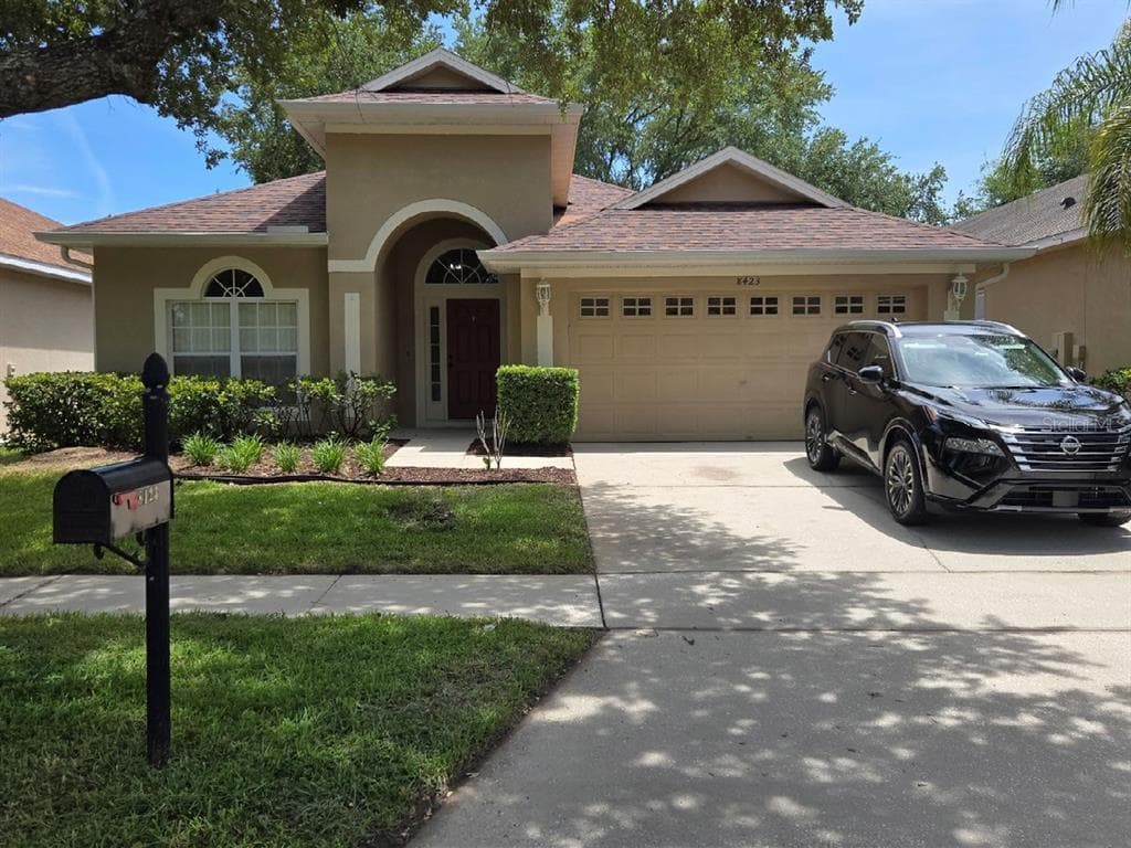 8423 BAYWOOD VISTA DRIVE ORLANDO, FL 32810