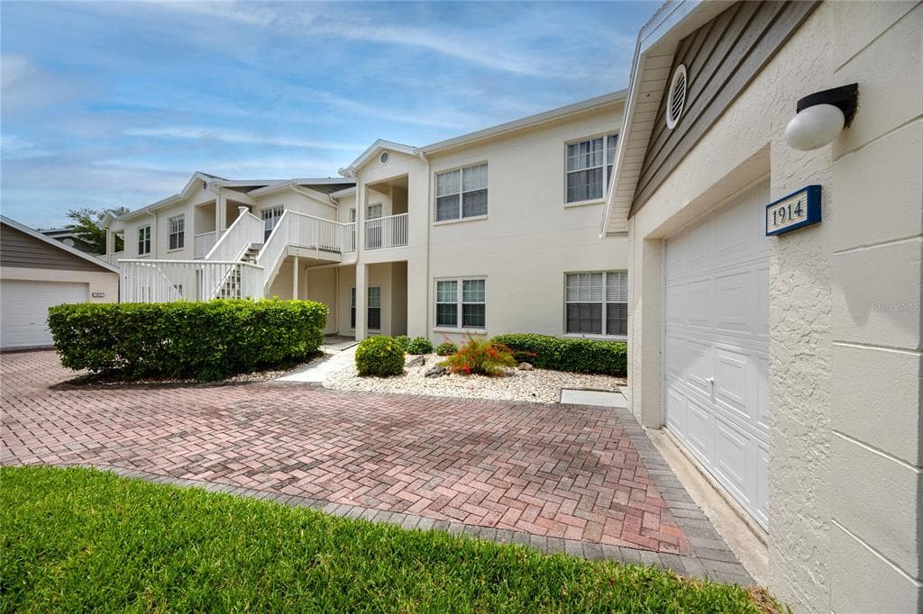 14880 SHIPWATCH TRACE UNIT 1914 LARGO, FL 33774