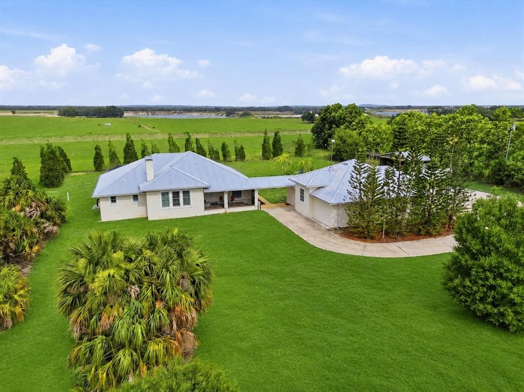 866 SAINT ANNE SHRINE ROAD LAKE WALES, FL 33898