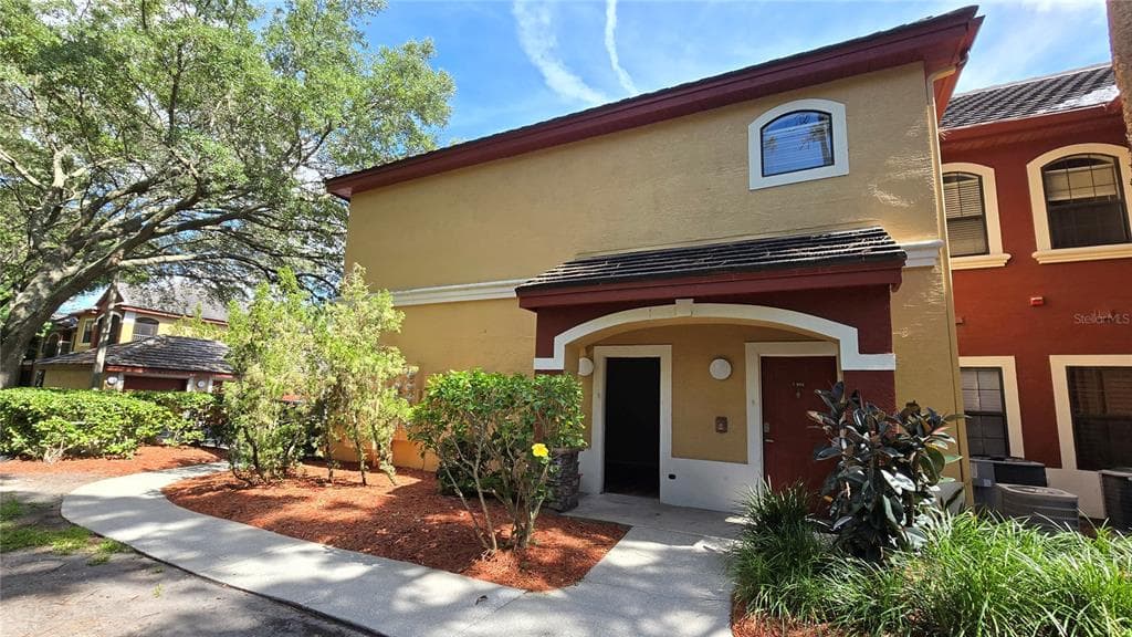 2107 PORTOFINO PLACE UNIT 30-3014 PALM HARBOR, FL 34683