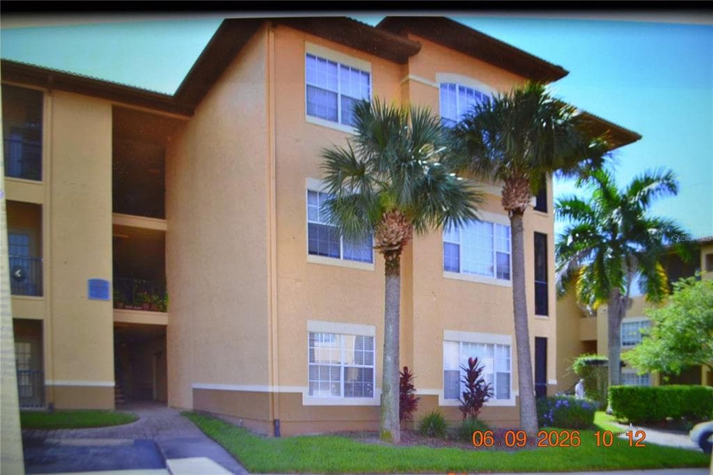4323 BAYSIDE VILLAGE DRIVE UNIT 206