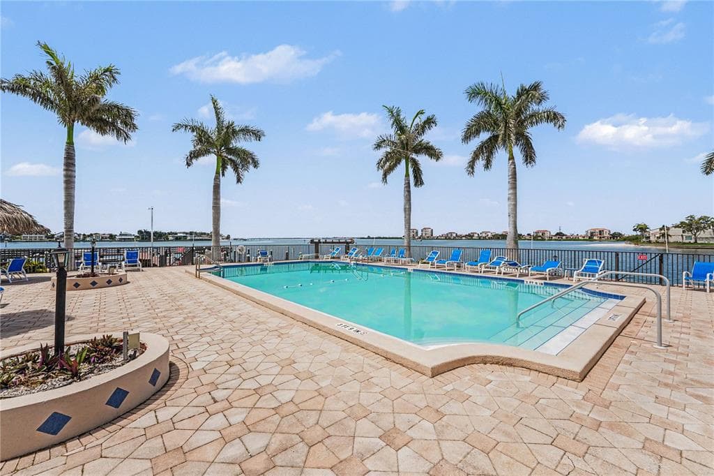 5200 BRITTANY DRIVE S UNIT 1301 ST PETERSBURG, FL 33715