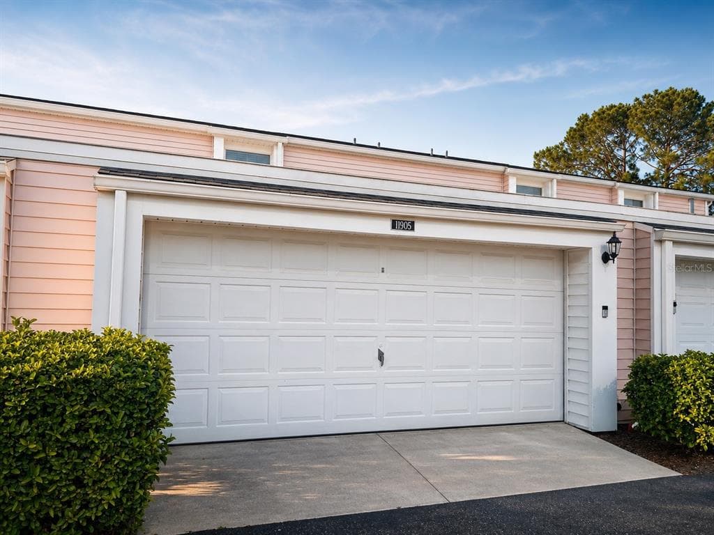 11905 CYPRESS VISTA TAMPA, FL 33626