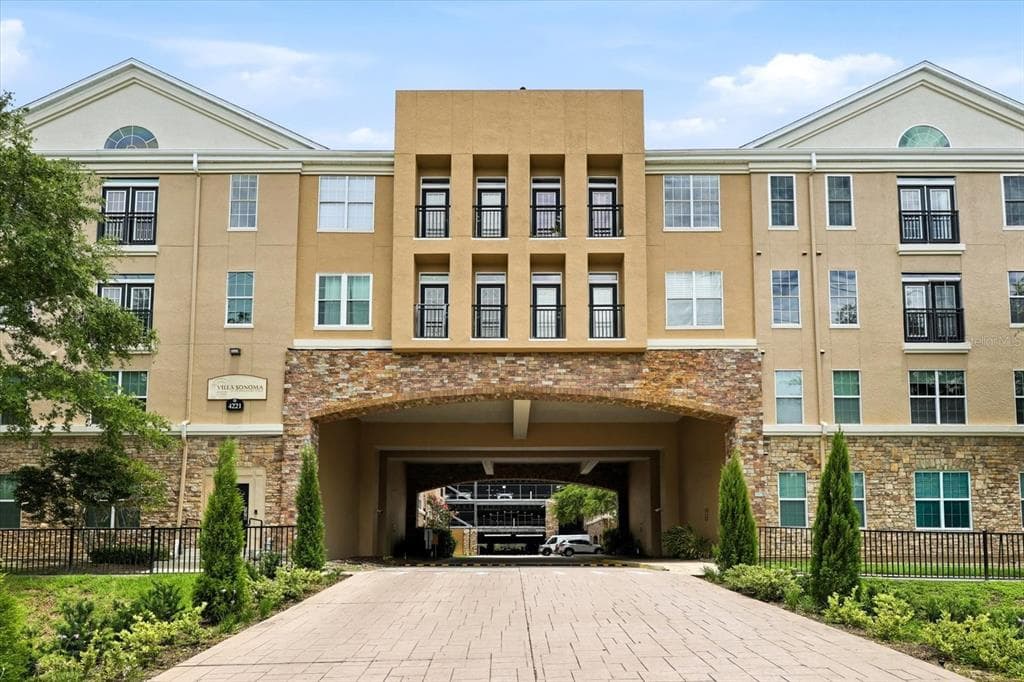 4221 W SPRUCE STREET UNIT 2101 TAMPA, FL 33607