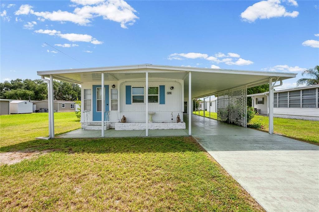5346 JO STREET ZEPHYRHILLS, FL 33542