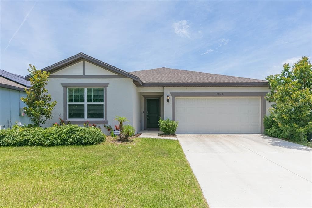 9547 SUMMERS CAY CIRCLE THONOTOSASSA, FL 33592