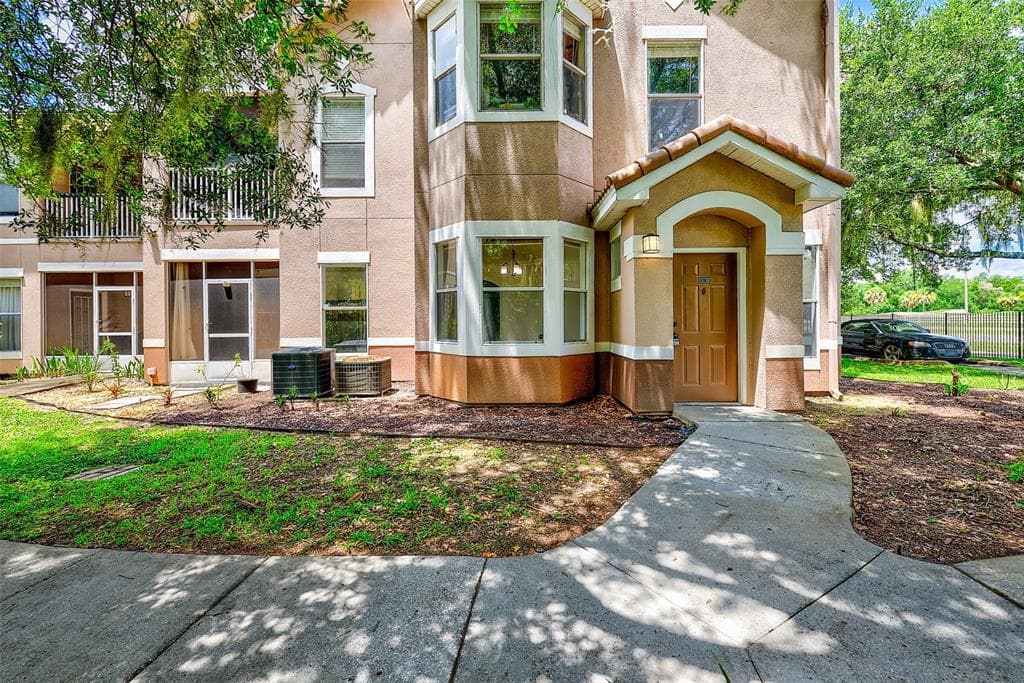 18138 VILLA CREEK DRIVE UNIT 18138