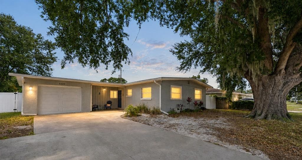 5005 BEE RIDGE ROAD SARASOTA, FL 34233