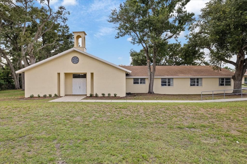 4704 KELLY ROAD