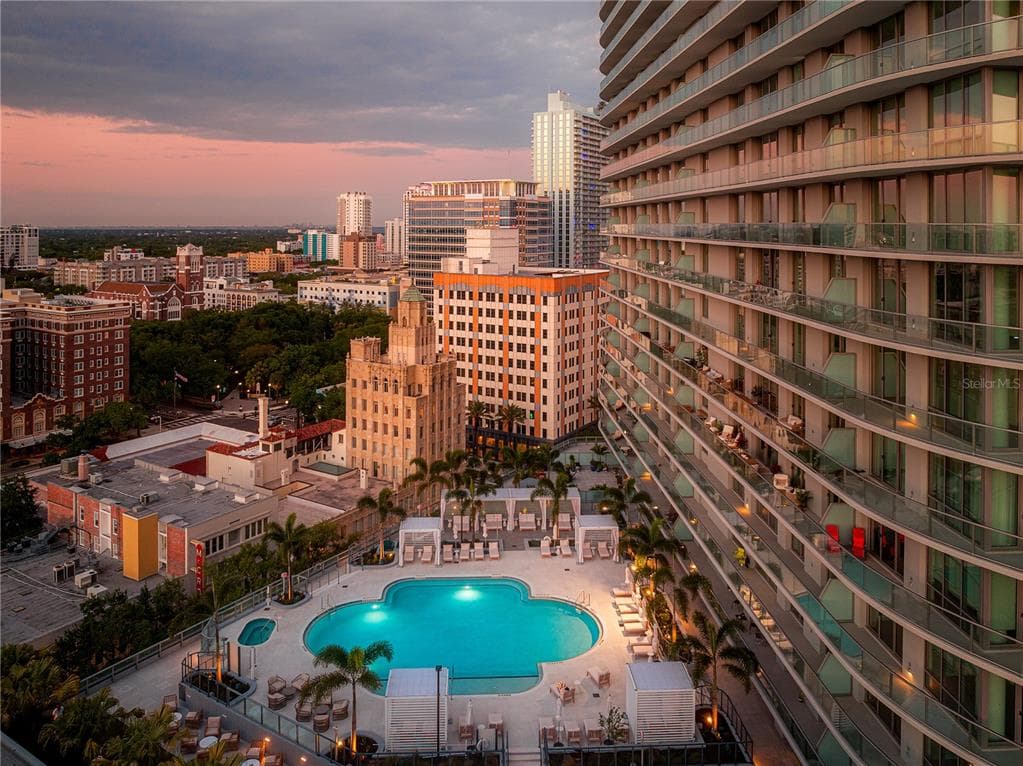 400 CENTRAL AVENUE UNIT 2705