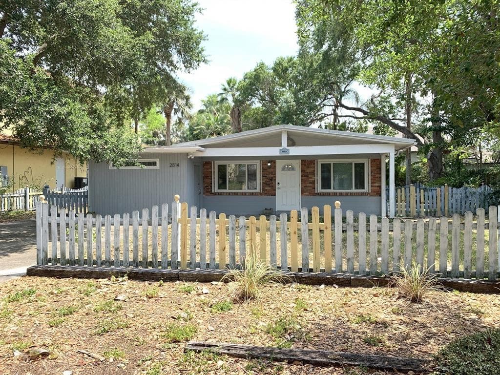 2814 W PRICE AVENUE