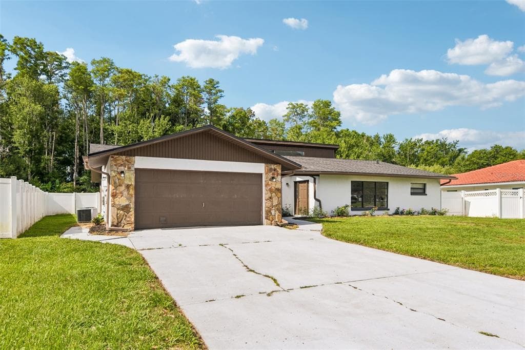 4545 DEBBIE LANE