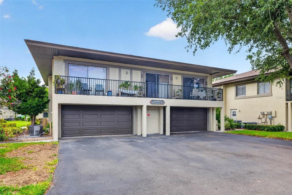 2943 LICHEN LANE UNIT B CLEARWATER, FL 33760