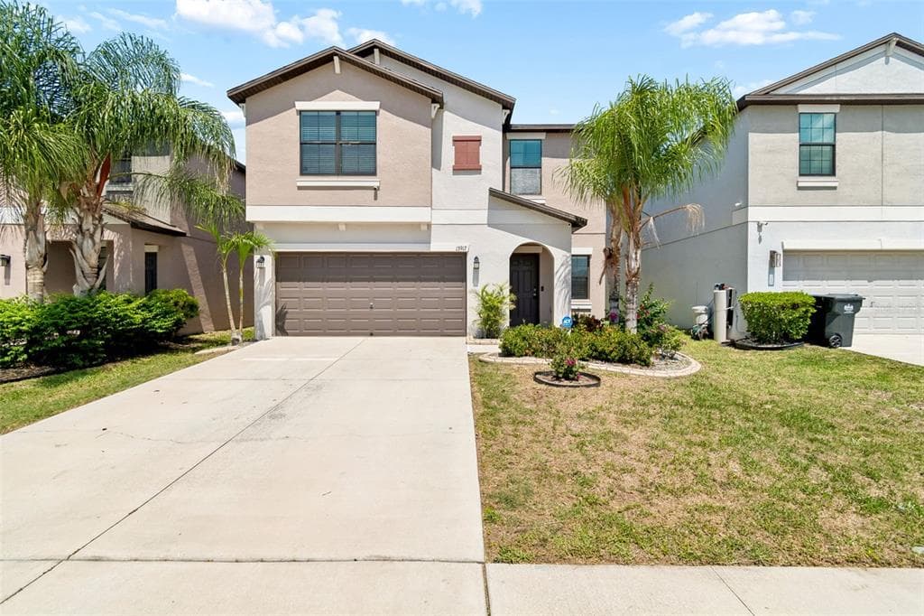 13917 ARBOR PINES DRIVE