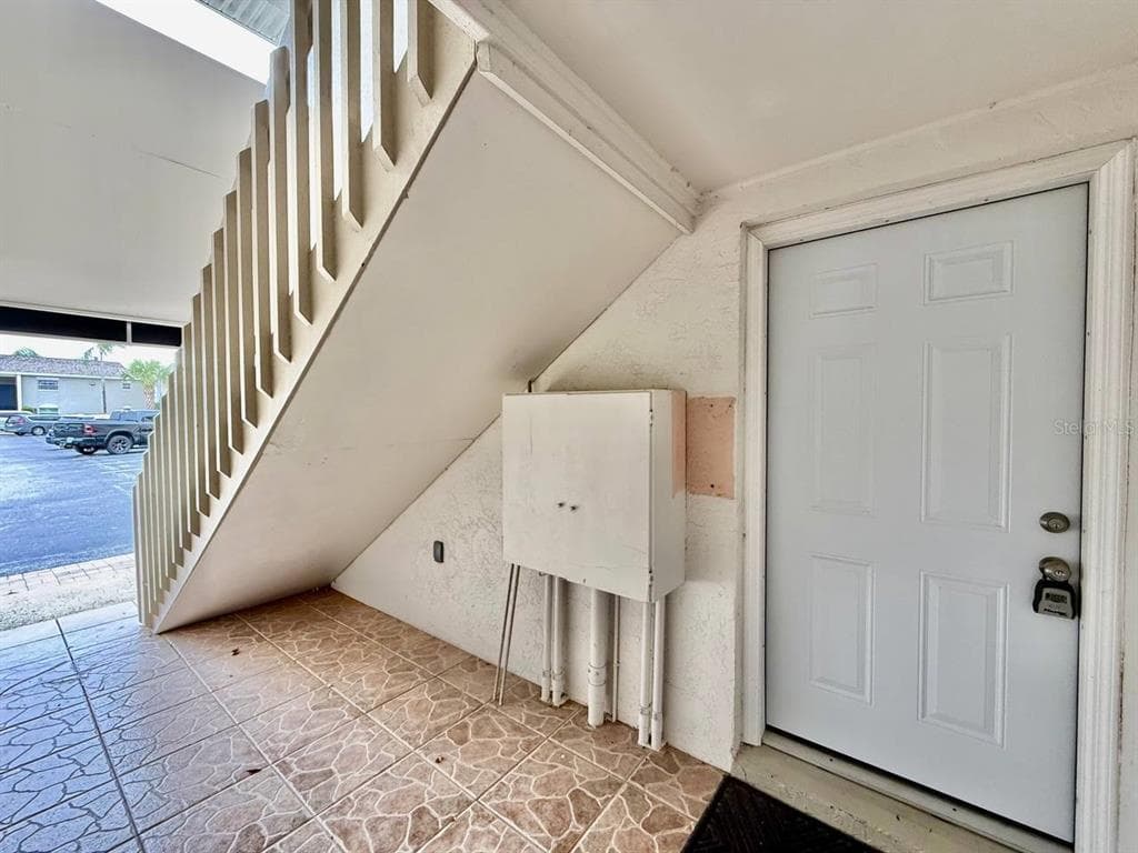 8801 BAY POINTE DRIVE UNIT 102 TAMPA, FL 33615