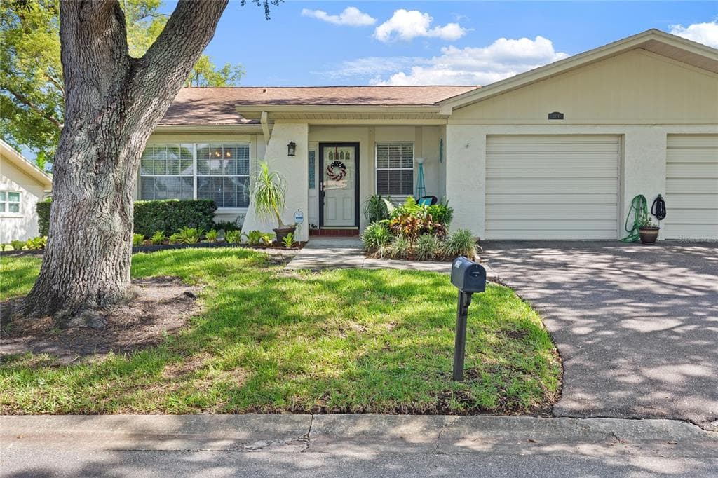 2220 MARSHALL DRIVE DUNEDIN, FL 34698