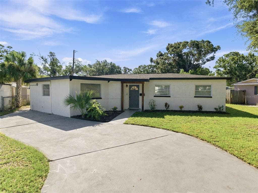 7017 20TH STREET N ST PETERSBURG, FL 33702