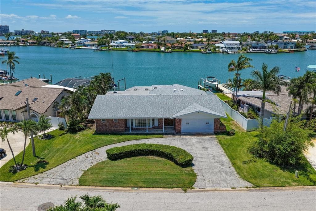 7962 9TH AVENUE S ST PETERSBURG, FL 33707